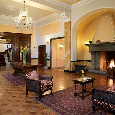 Hotel Sina Brufani Perugia Interno foto The interior of the hotel