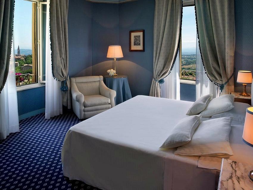 Hotel Sina Brufani Perugia Esterno foto A room at the Hotel Excelsior