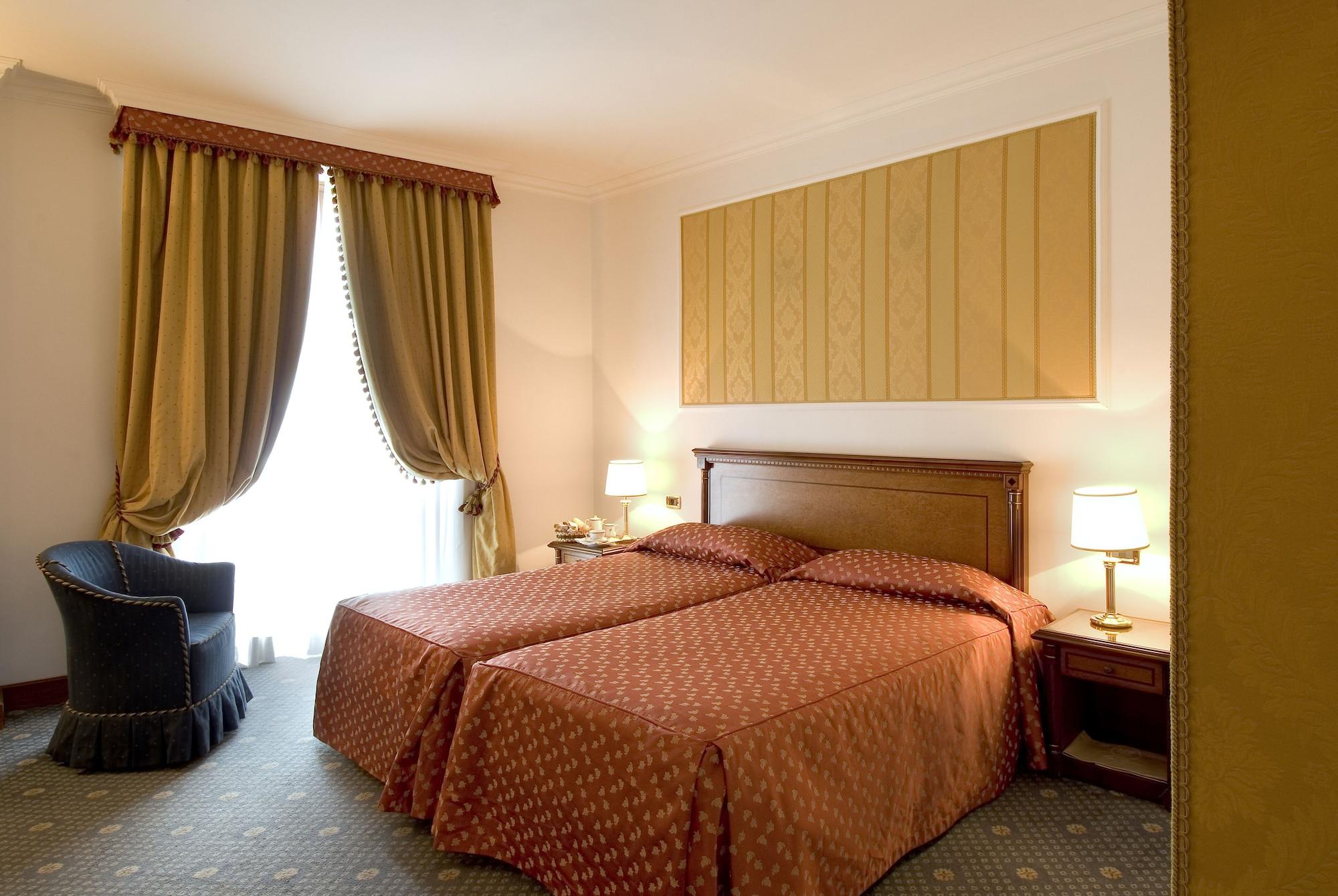 Hotel Sina Brufani Perugia Esterno foto A room at the hotel