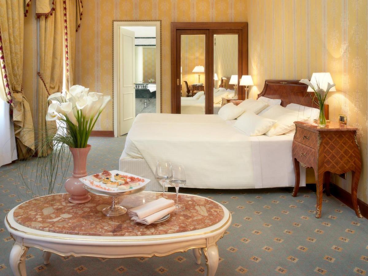 Hotel Sina Brufani Perugia Esterno foto A room at the hotel