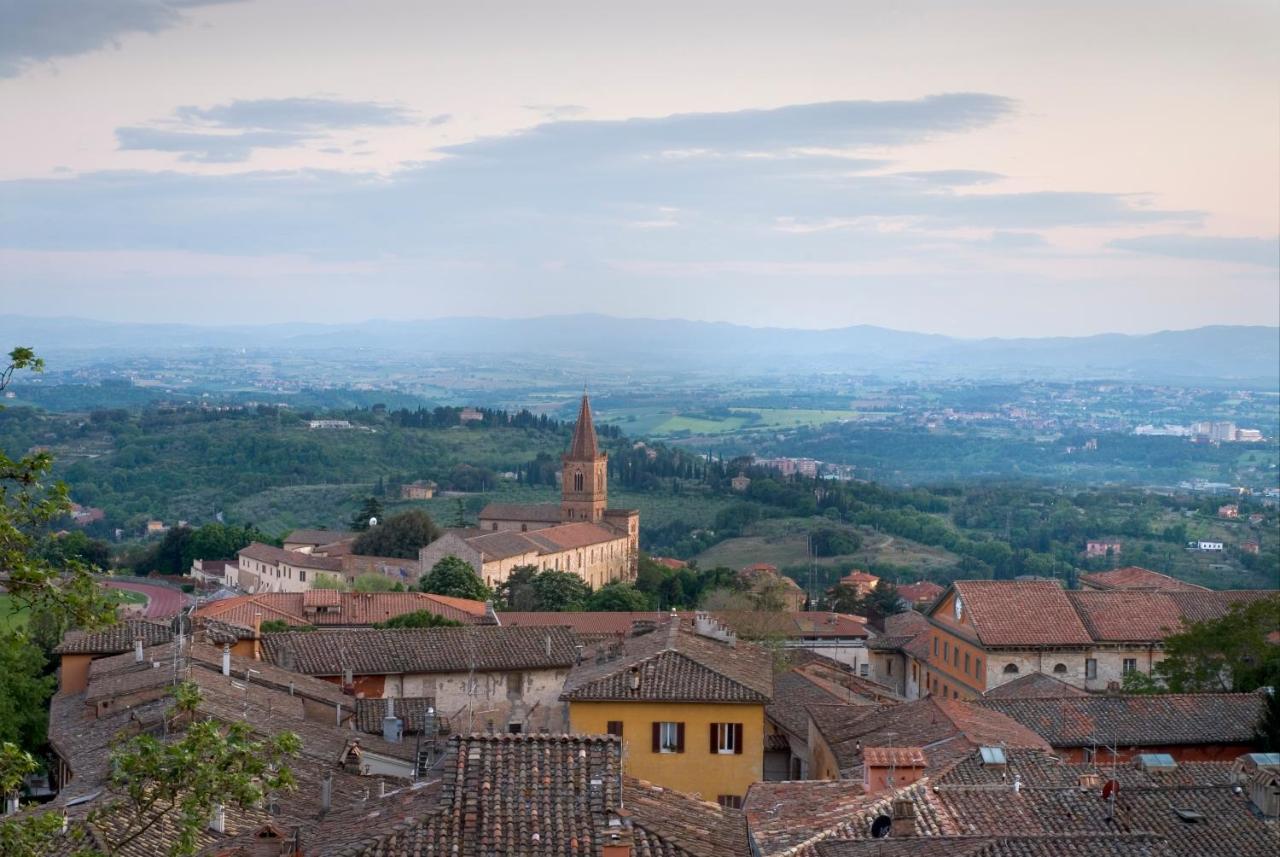 Hotel Sina Brufani Perugia Esterno foto View of the town