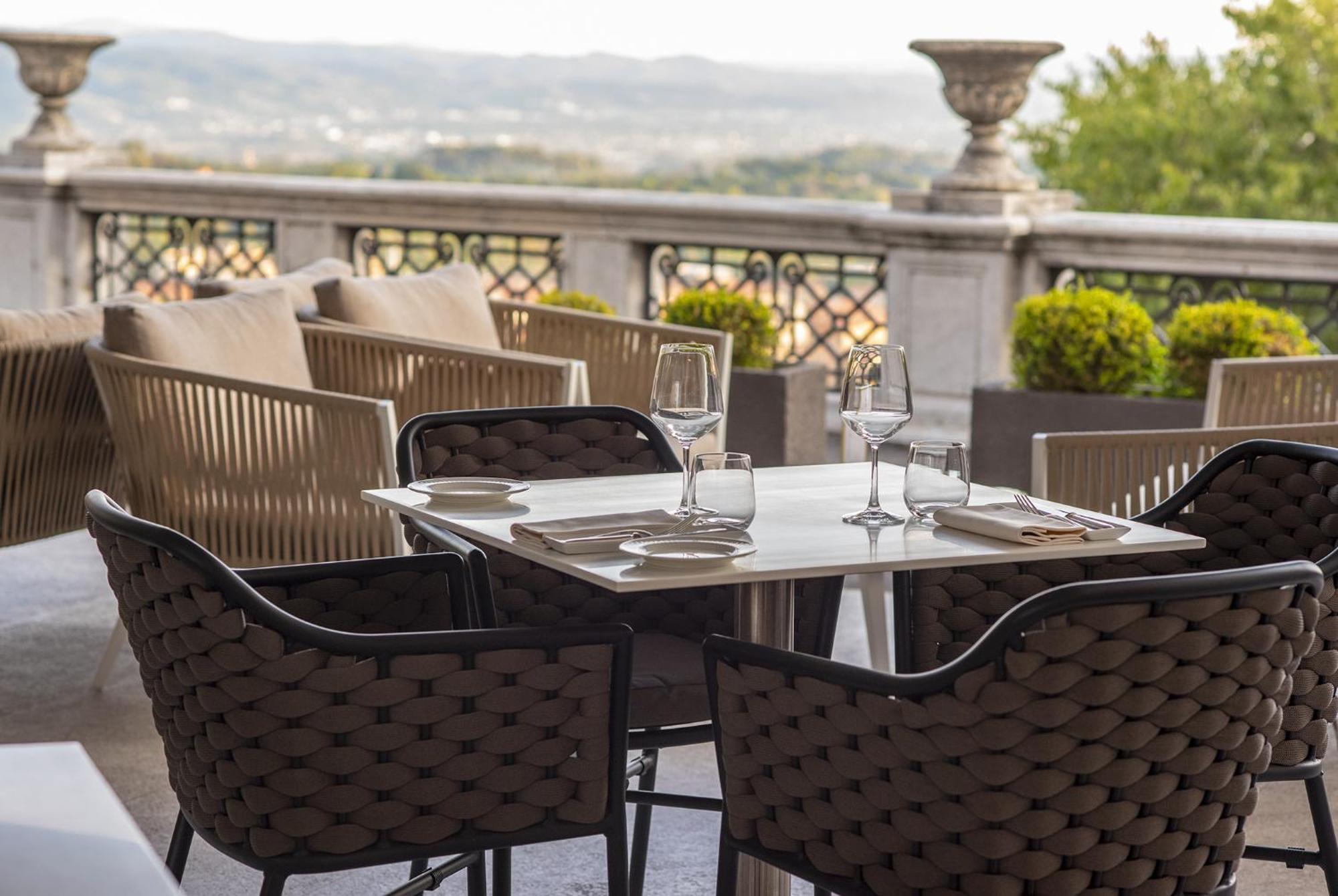 Hotel Sina Brufani Perugia Esterno foto The Terrace